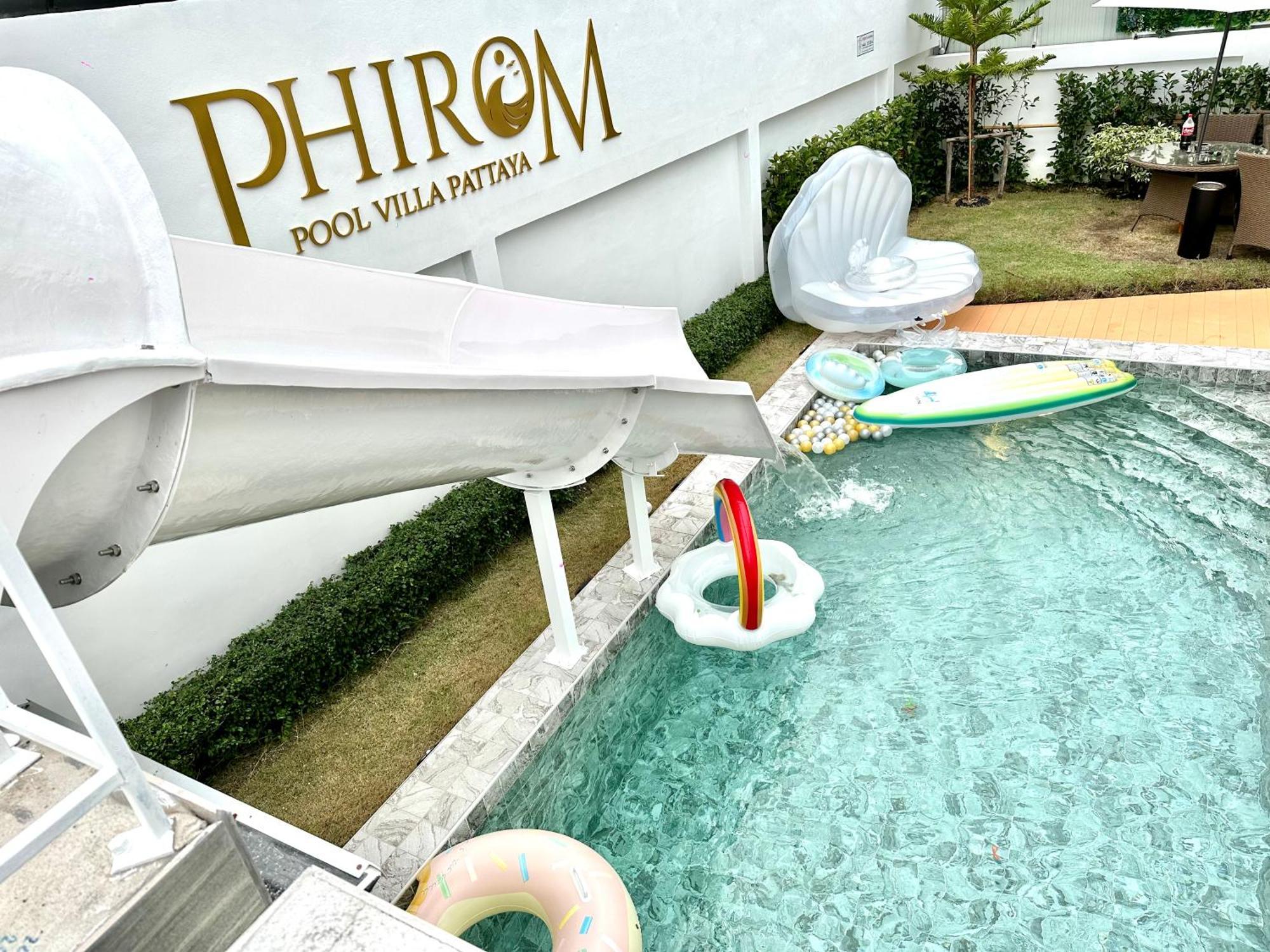 Villa Phirom Pool Pattaya *